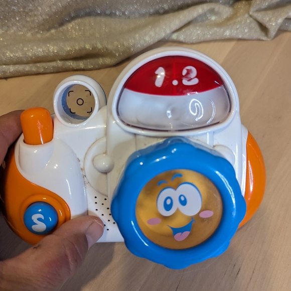 My first camera lights and sounds - Picture 7 of 8